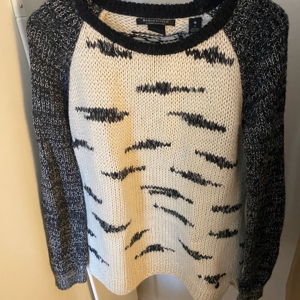 Scotch & Soda Cream and Black Marled Raglan Knit Sweater